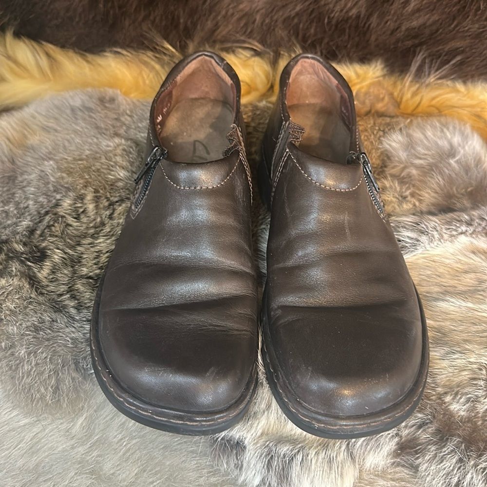 Clarks shoes 8.5 (4420)